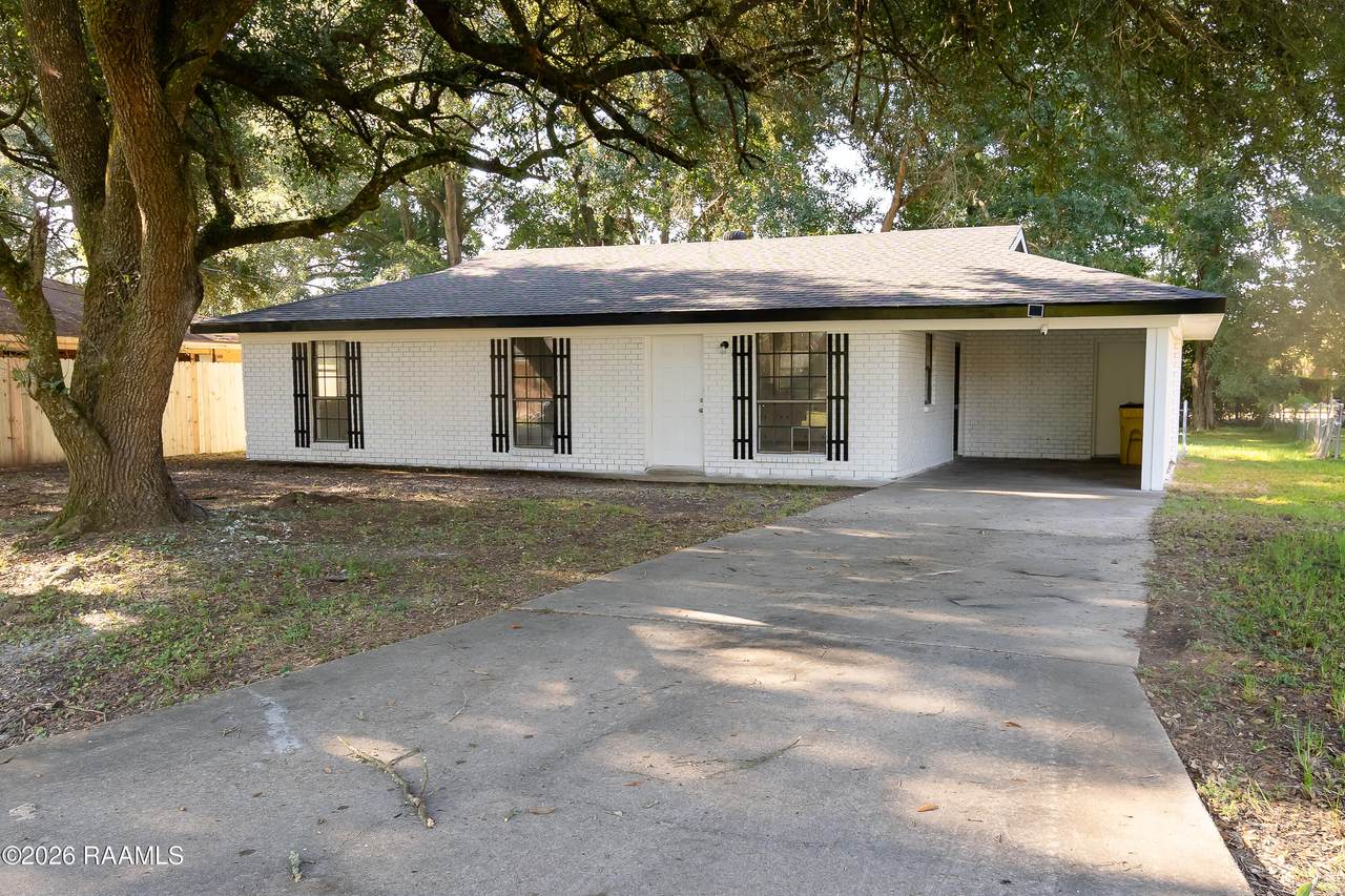 404 Rampart Street - Photo 1