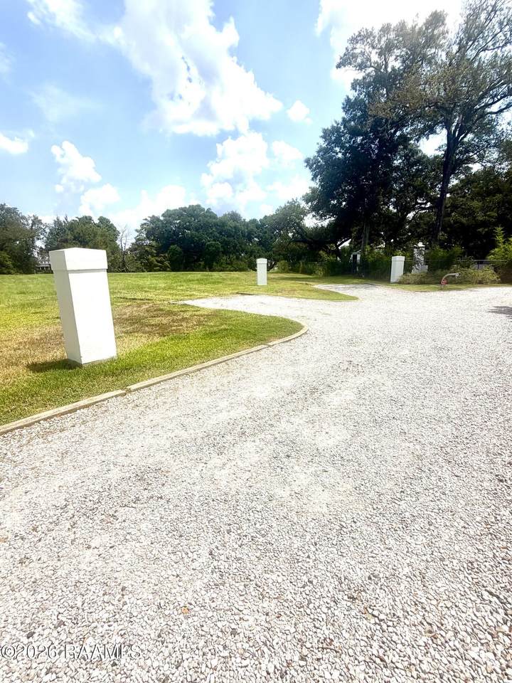 121 Shipley Drive - Photo 1