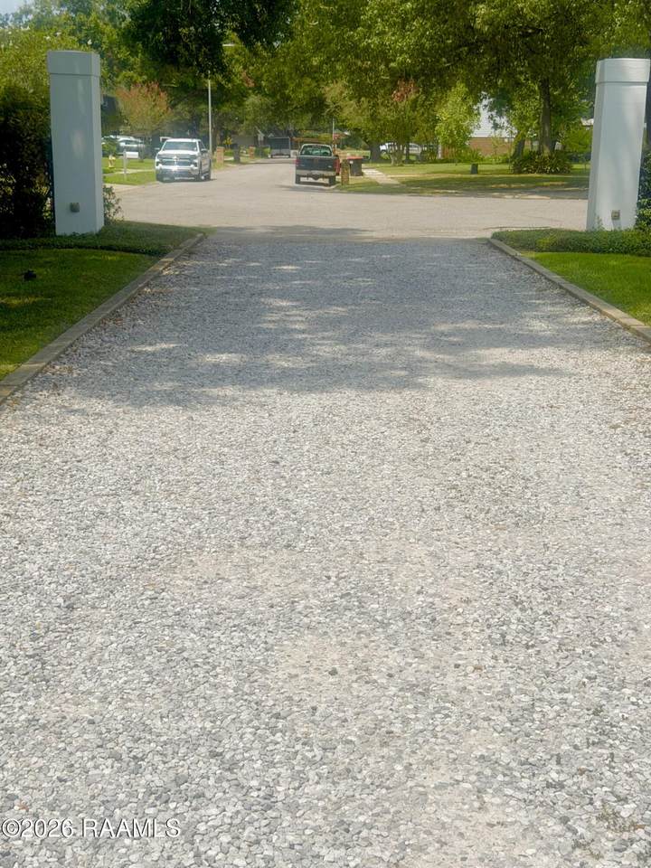 https://bt-photos.global.ssl.fastly.net/acadiana/1280_boomver_1_2600008138-2.jpg
