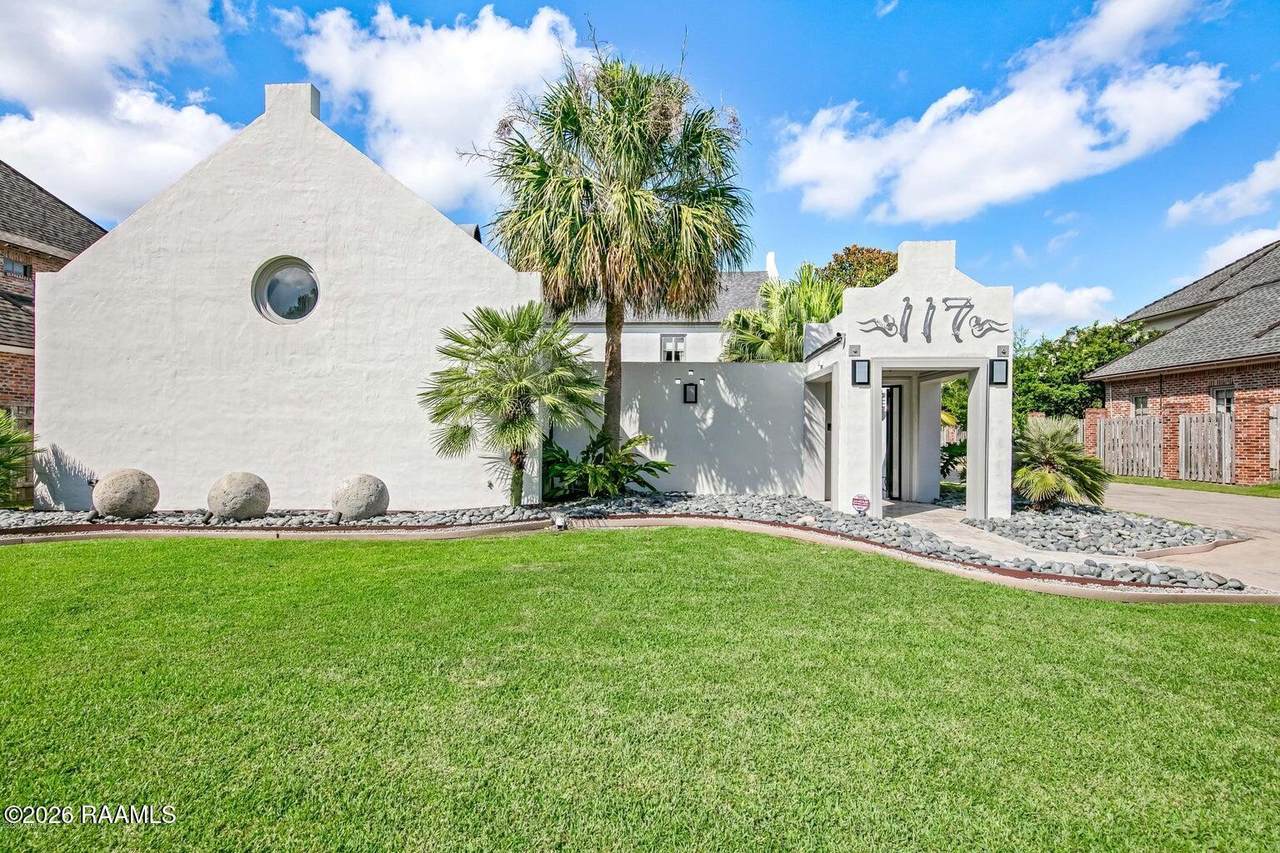 117 Emily Circle - Photo 1