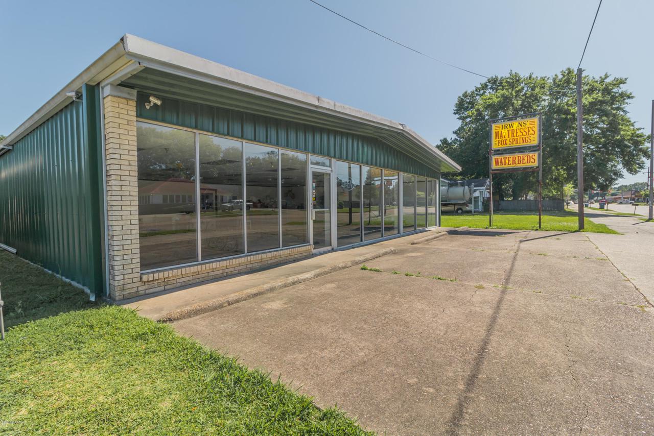 301 Willow Street - Photo 1