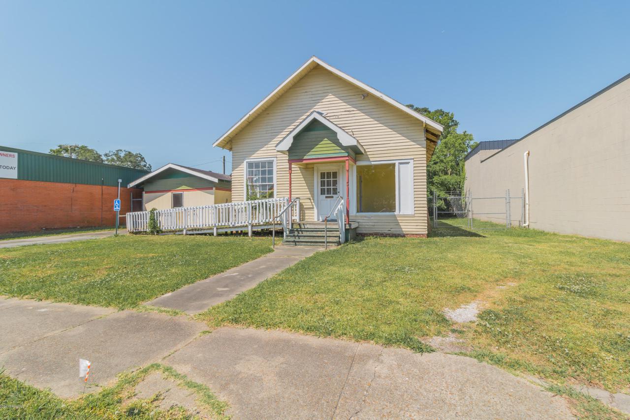 813 Parkerson Avenue - Photo 1