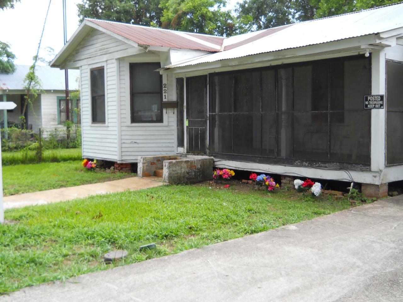 221 Weber Street - Photo 1