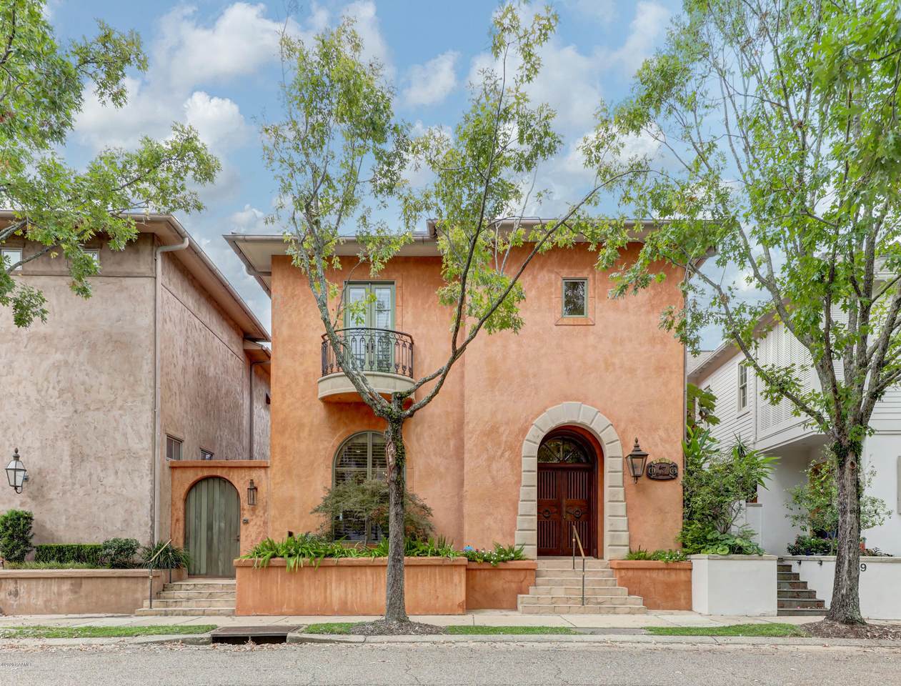 607 Richland Avenue - Photo 1