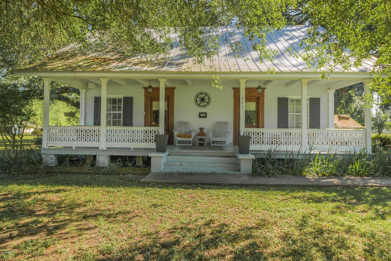 745 Poydras Street - Photo 1