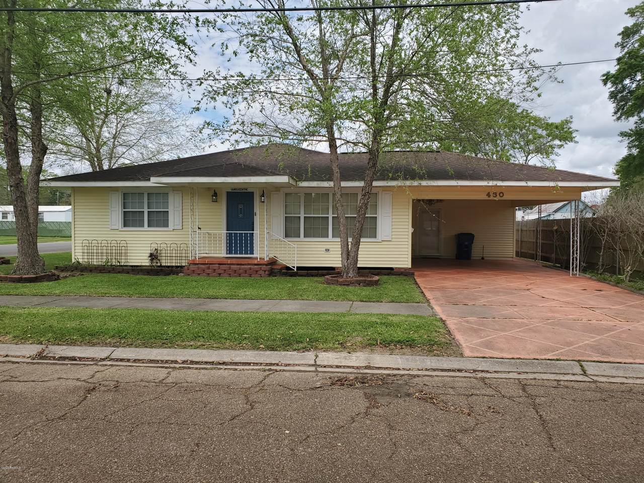 450 Walnut Avenue - Photo 1