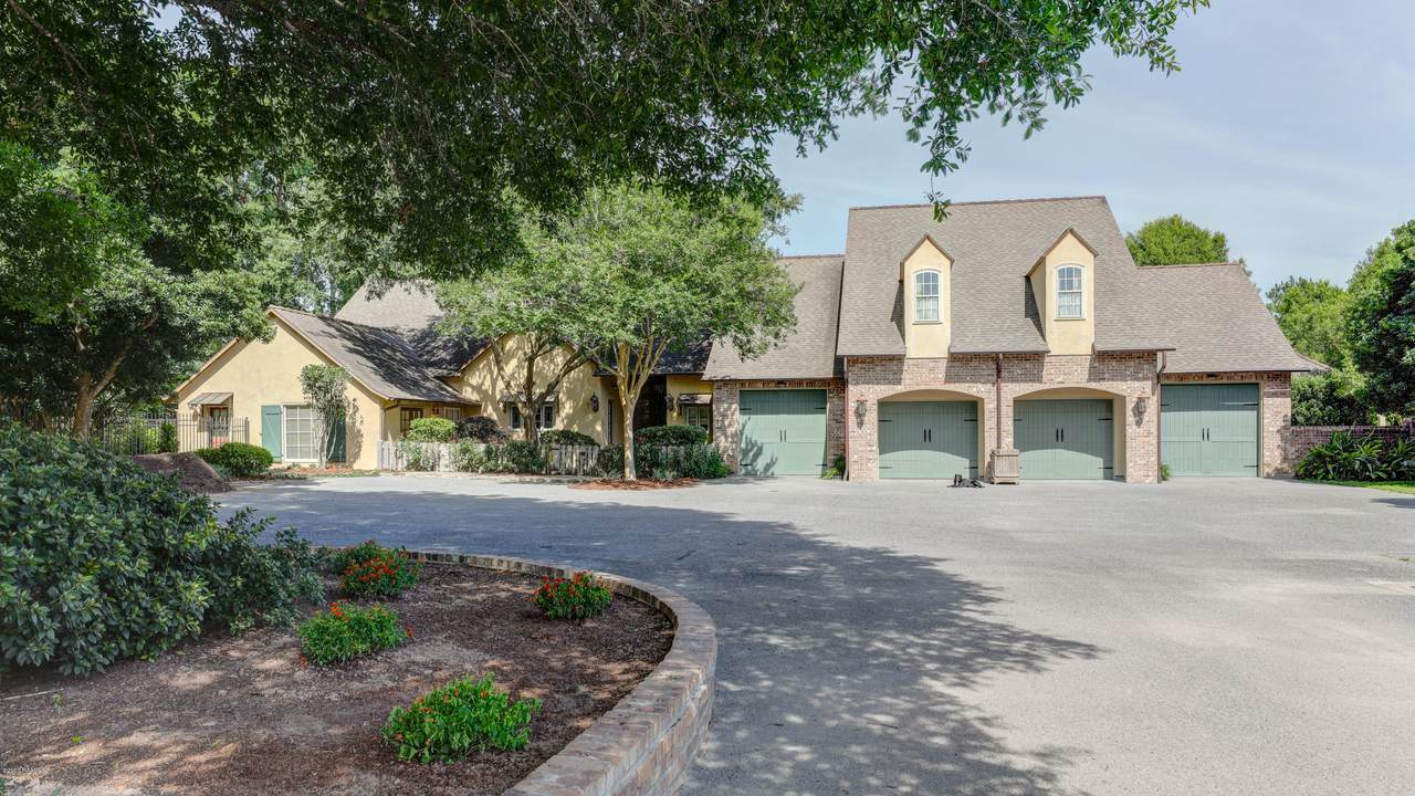 5500 Moss Street - Photo 1