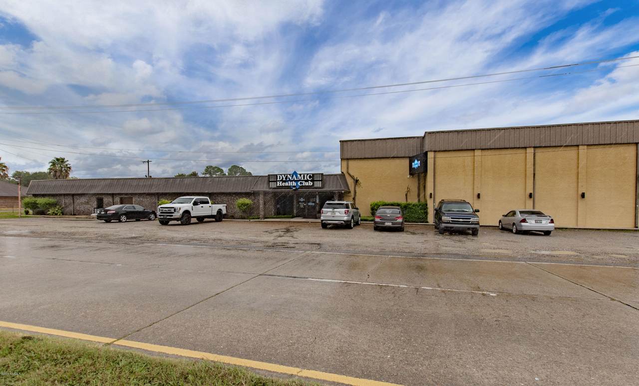 704 Admiral Doyle Drive - Photo 1