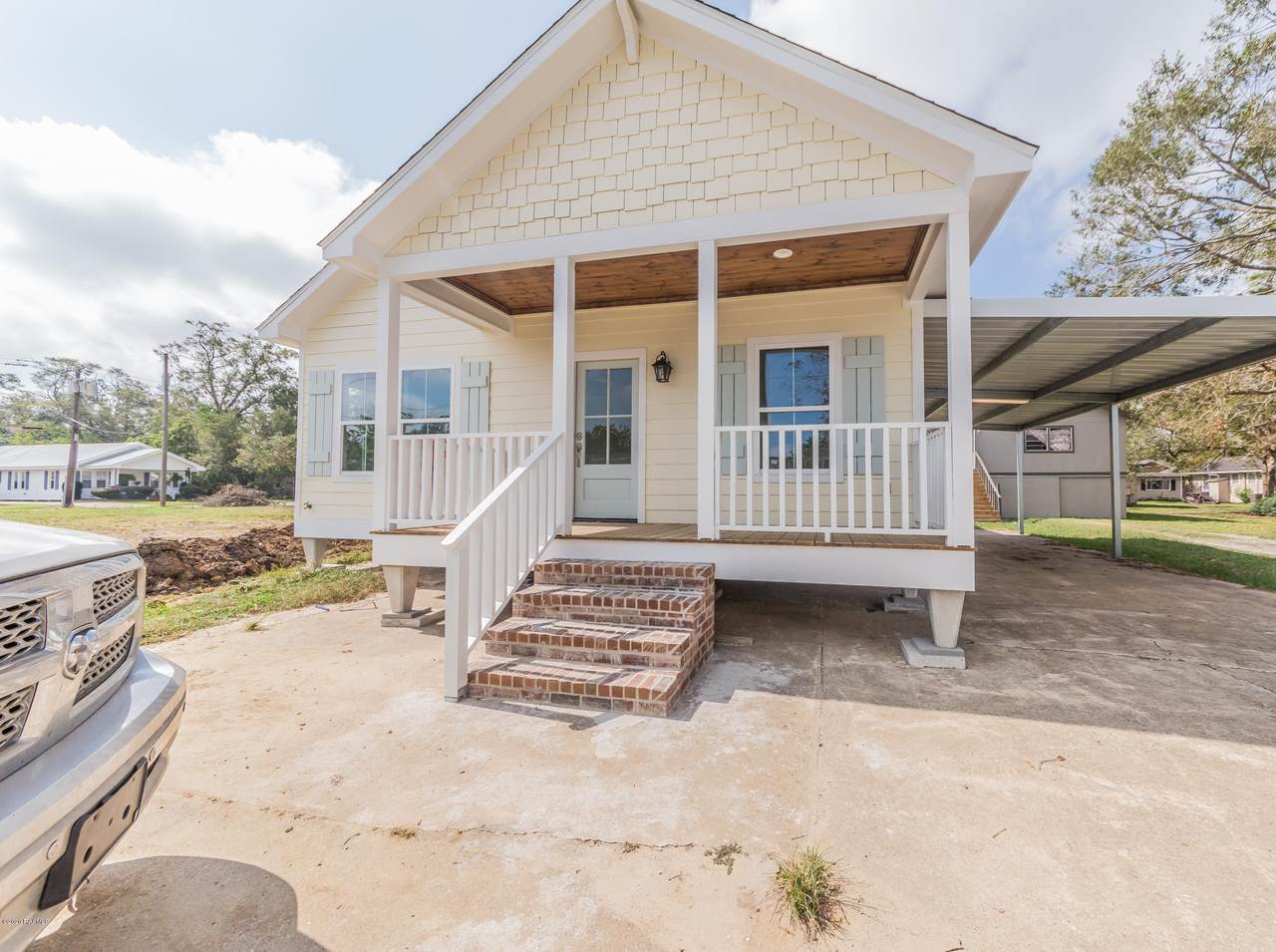 809 Eastern Avenue - Photo 1