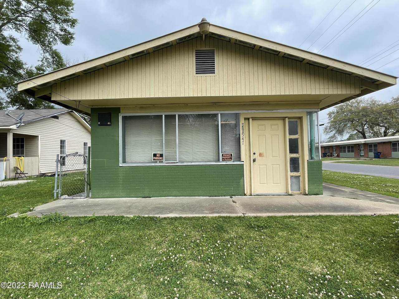 947 Leo Street - Photo 1