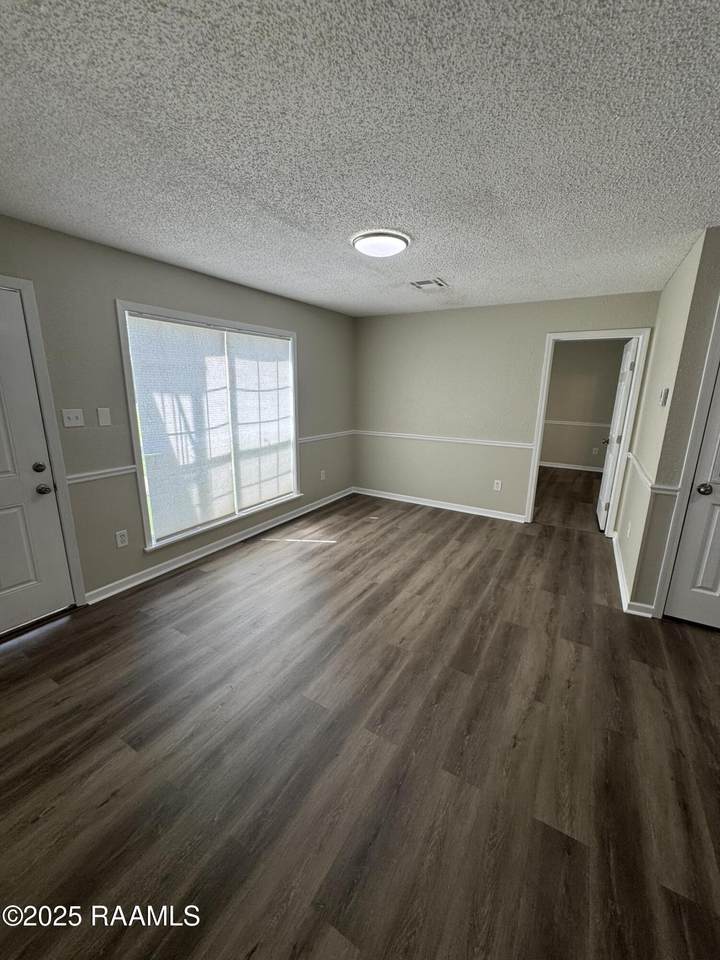 610 Pillette Road - Photo 1