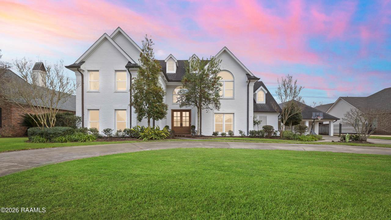107 Llansfair Drive - Photo 1