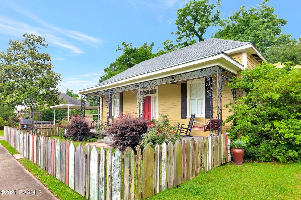321 Elizabeth Avenue - Photo 1