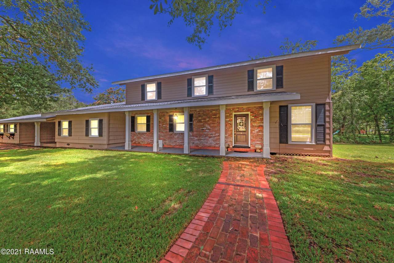 111 Hollingsworth Drive - Photo 1