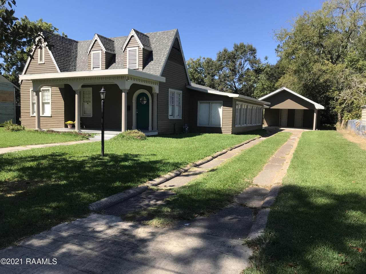 403 9th Street - Photo 1