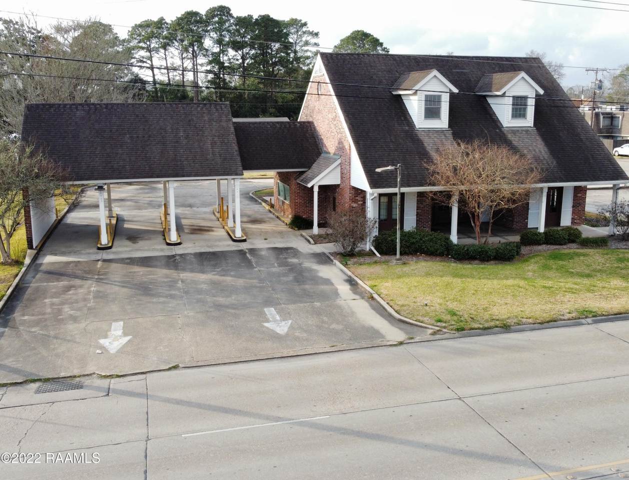 223 Lewis Street - Photo 1