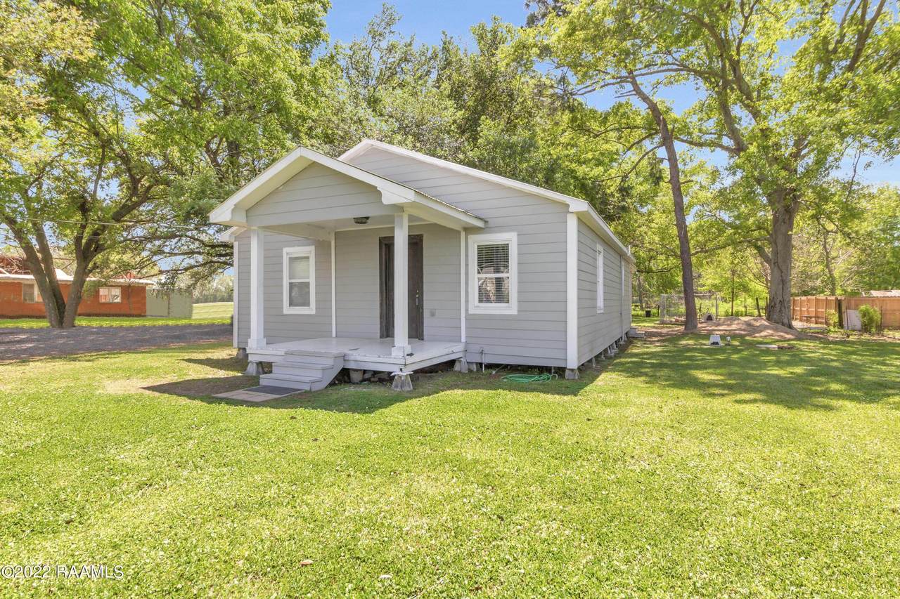 307 Louveteau Road - Photo 1