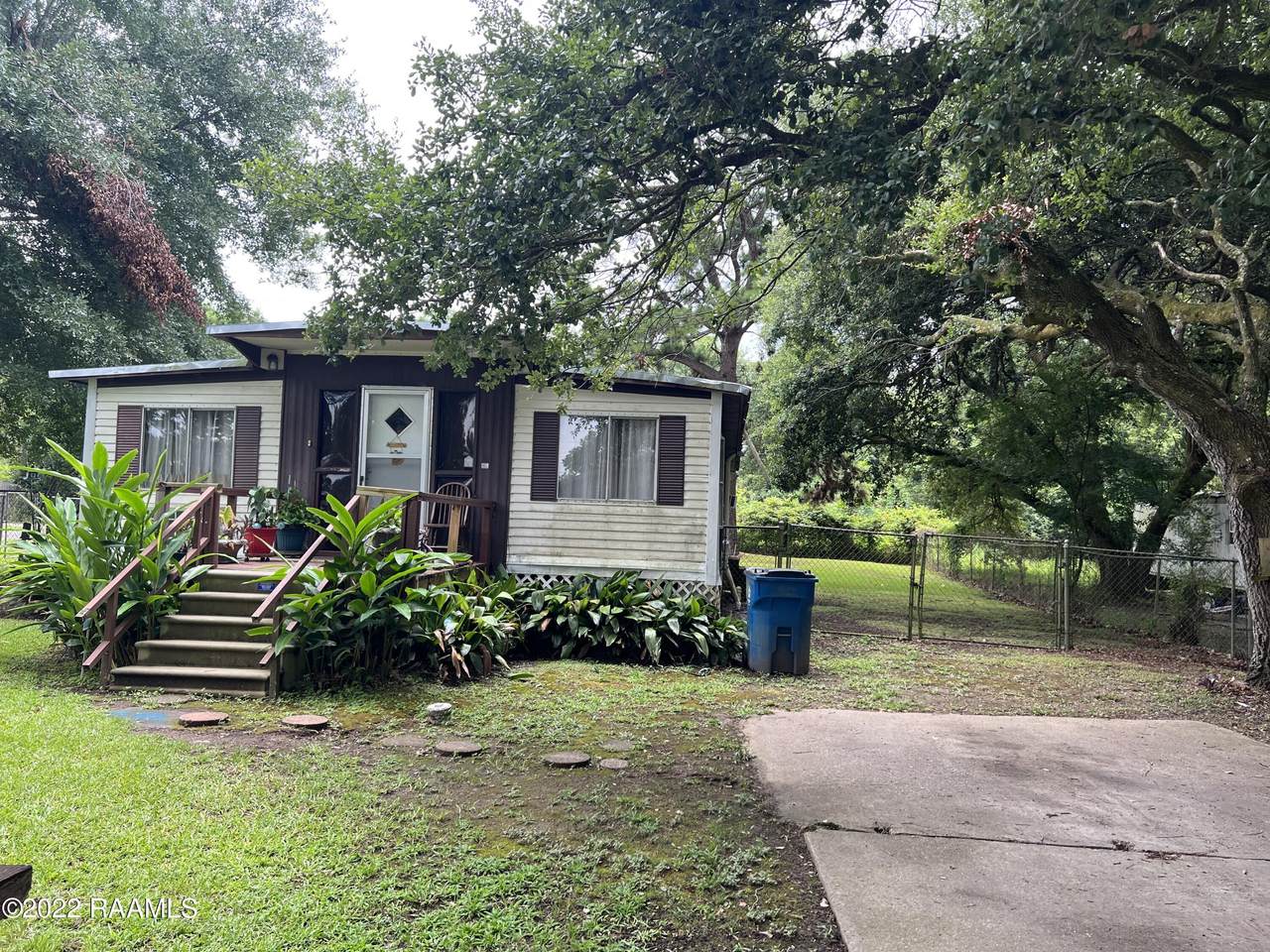 112 Rials Drive - Photo 1