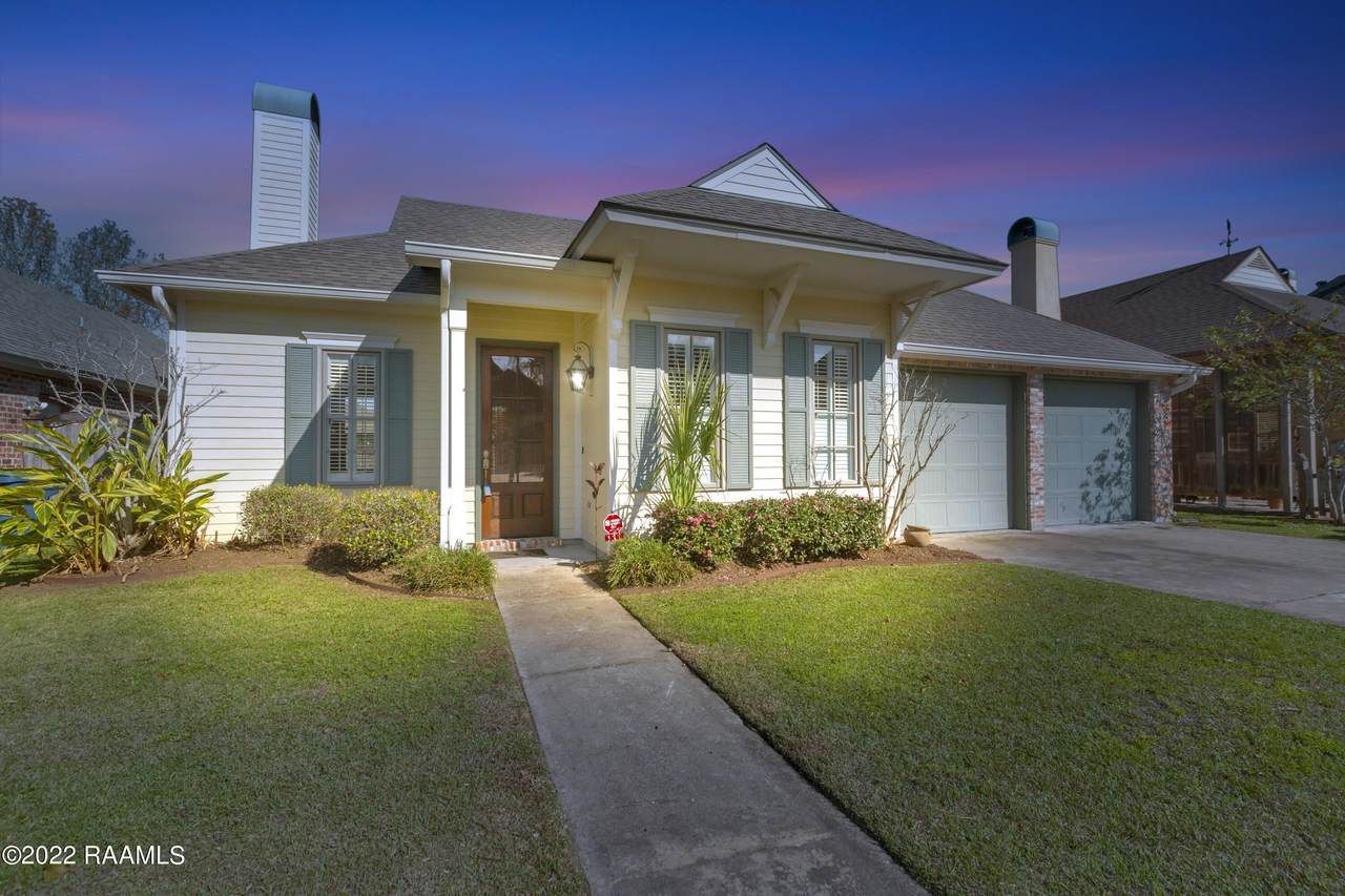 111 Metairie Court, Lafayette, LA 70503 (MLS 22011031) Keaty Real