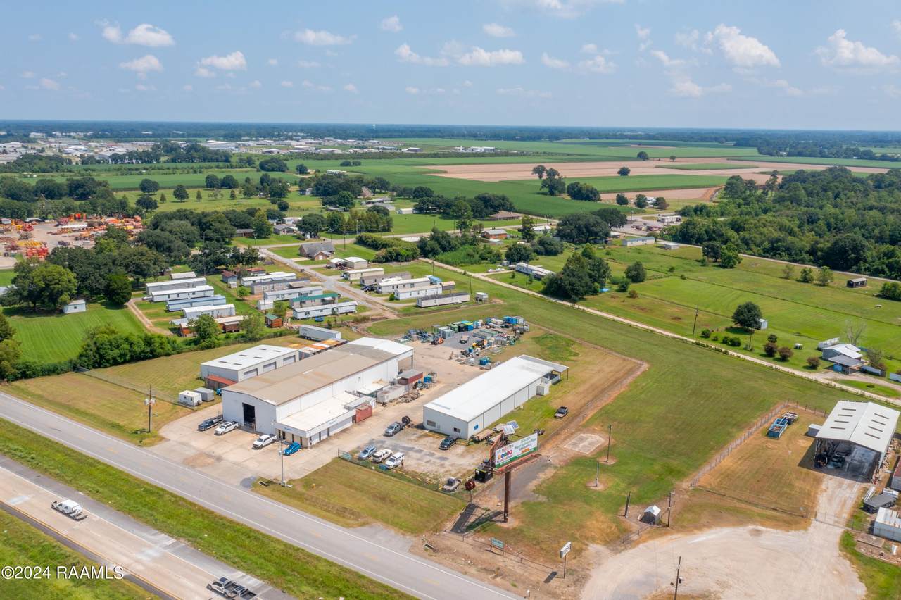 7914 Hwy 90 - Photo 1