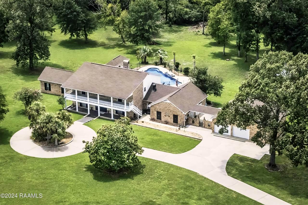 415 Fort Hamilton Drive - Photo 1