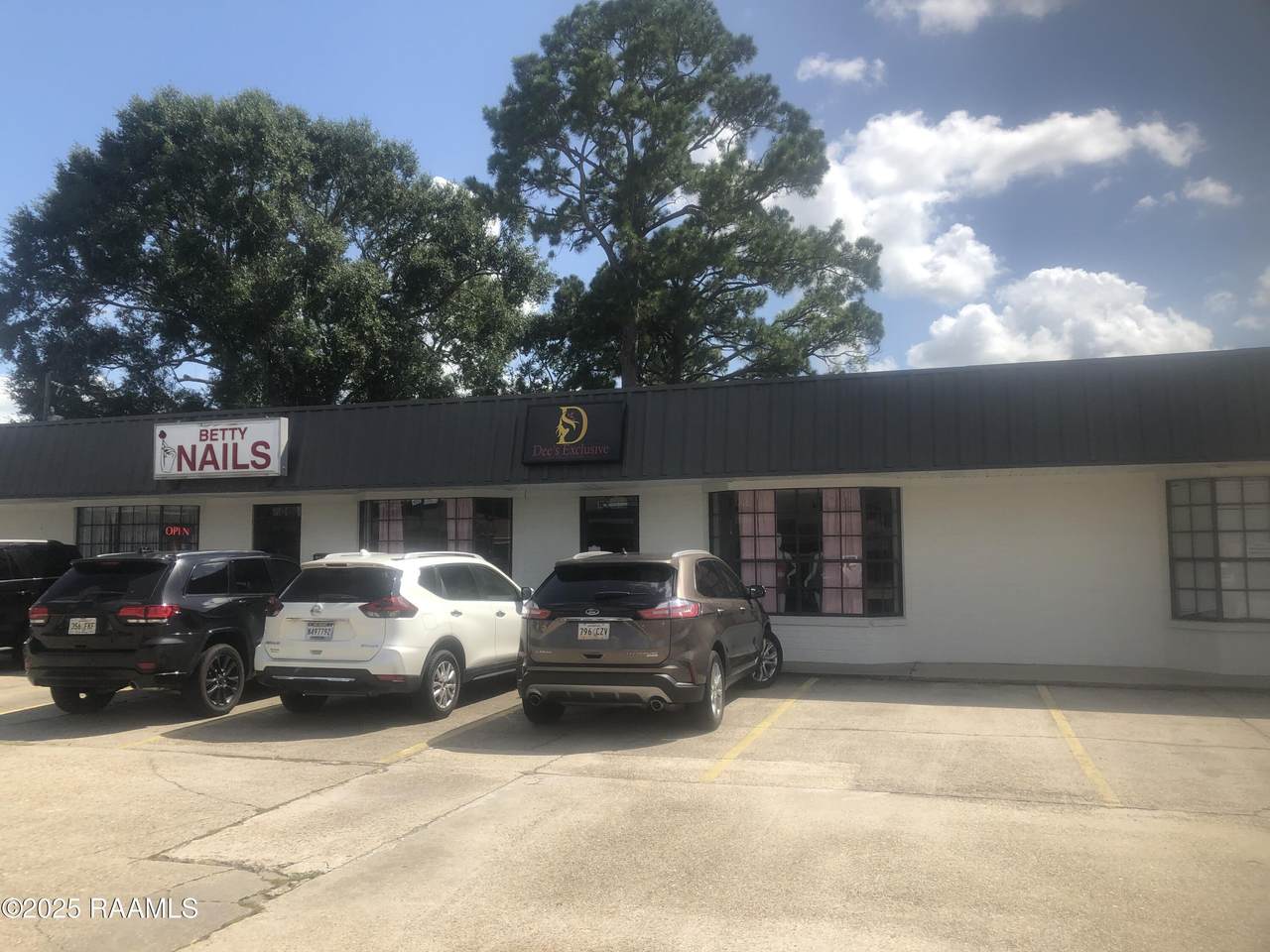 1507 Kaliste Saloom Road - Photo 1