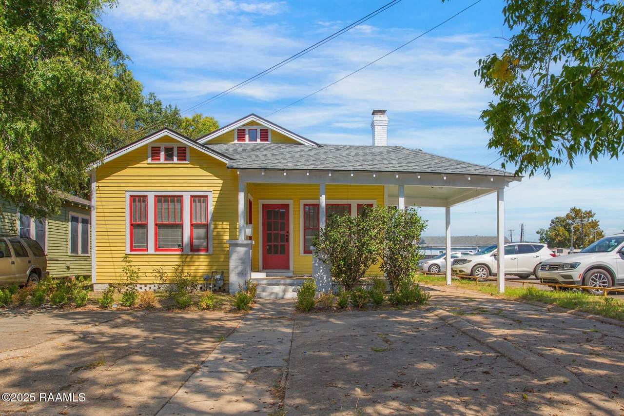 210-212 Garfield Street - Photo 1