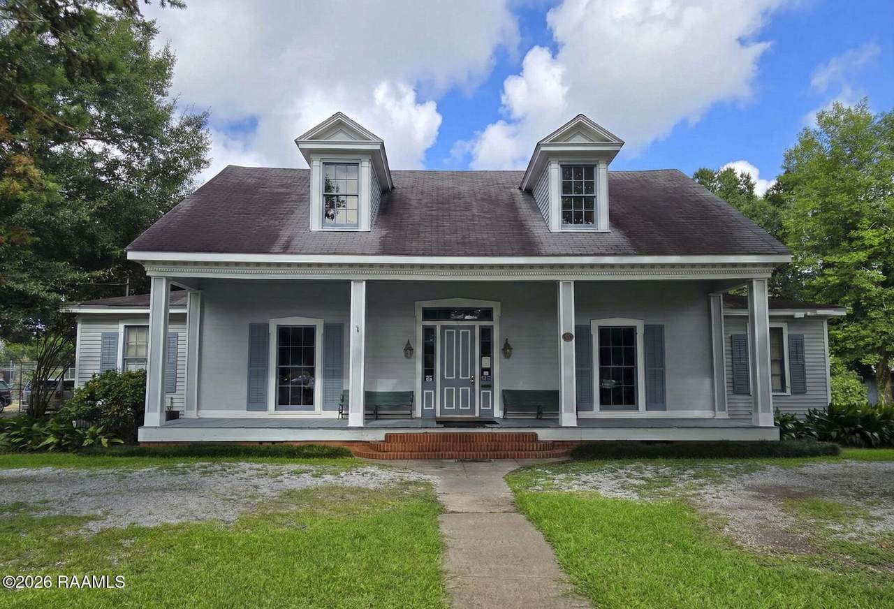 814 Washington Street - Photo 1