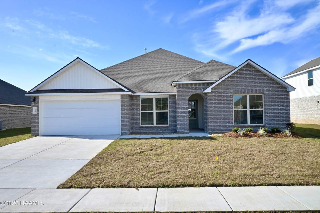 639 Griffiths Court - Photo 1