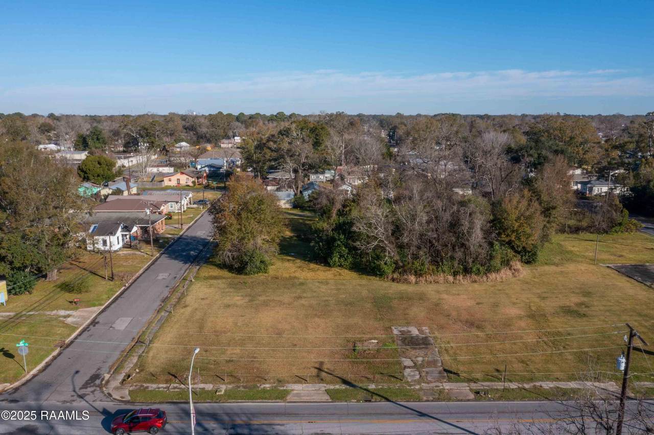 900 & 910 Cameron Street - Photo 1