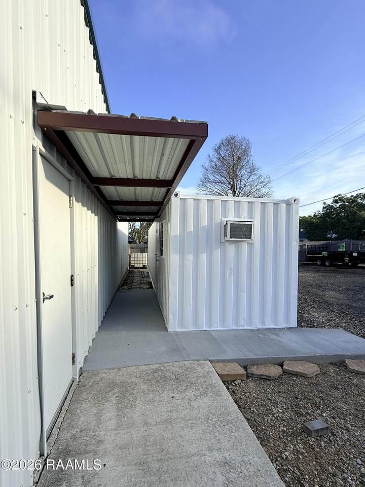 https://bt-photos.global.ssl.fastly.net/acadiana/1280_boomver_2_2600000297-2.jpg