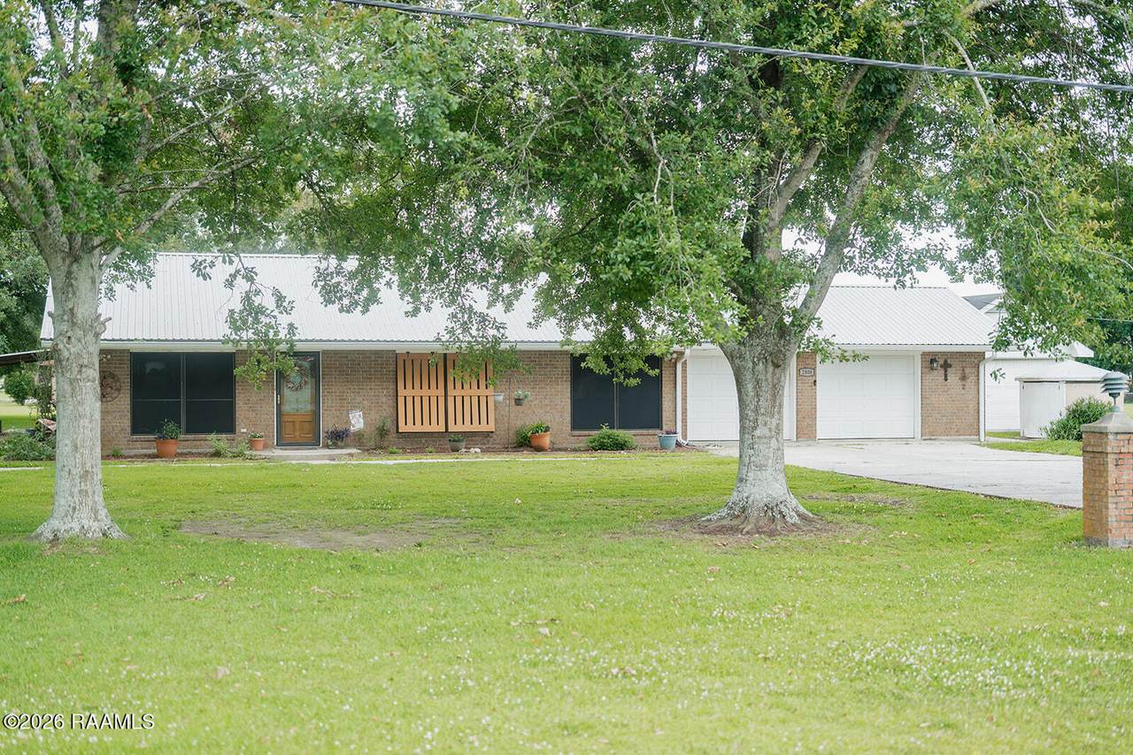 2806 Riverwood Road - Photo 1