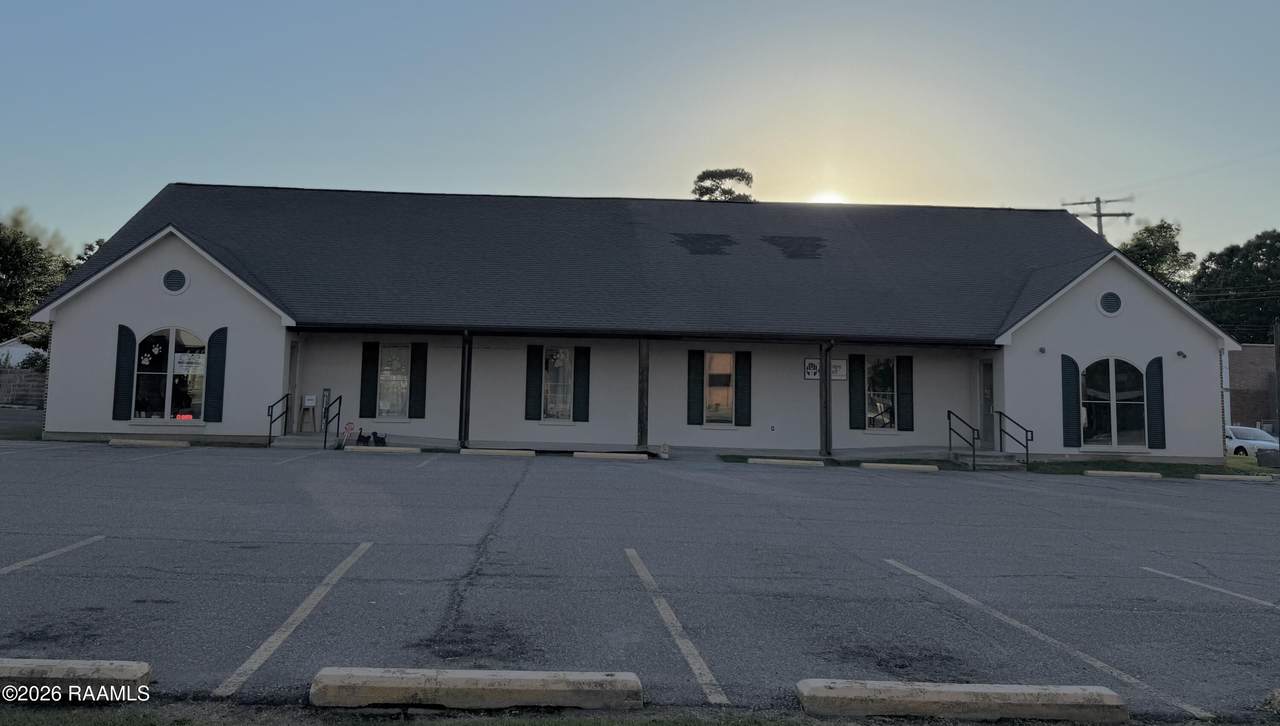 204 Saint Peter Street - Photo 1