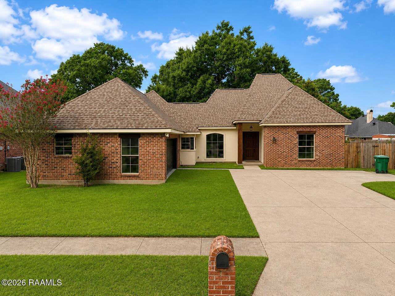 https://bt-photos.global.ssl.fastly.net/acadiana/1280_boomver_2_2600004183-2.jpg