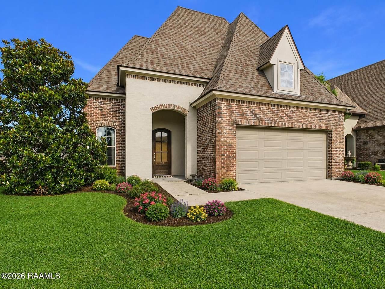 107 Autumnbrook Drive - Photo 1