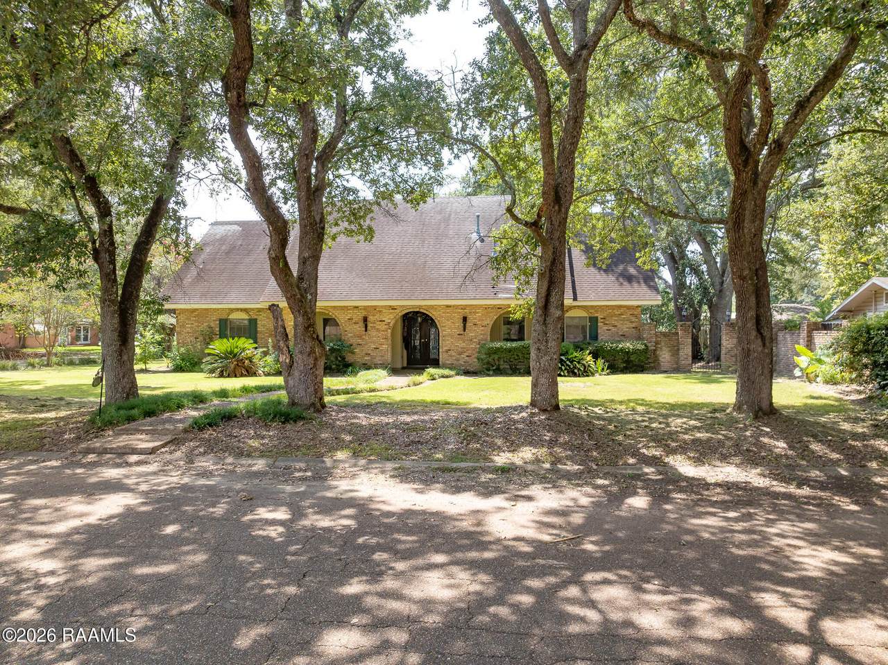 https://bt-photos.global.ssl.fastly.net/acadiana/1280_boomver_2_2600006989-2.jpg