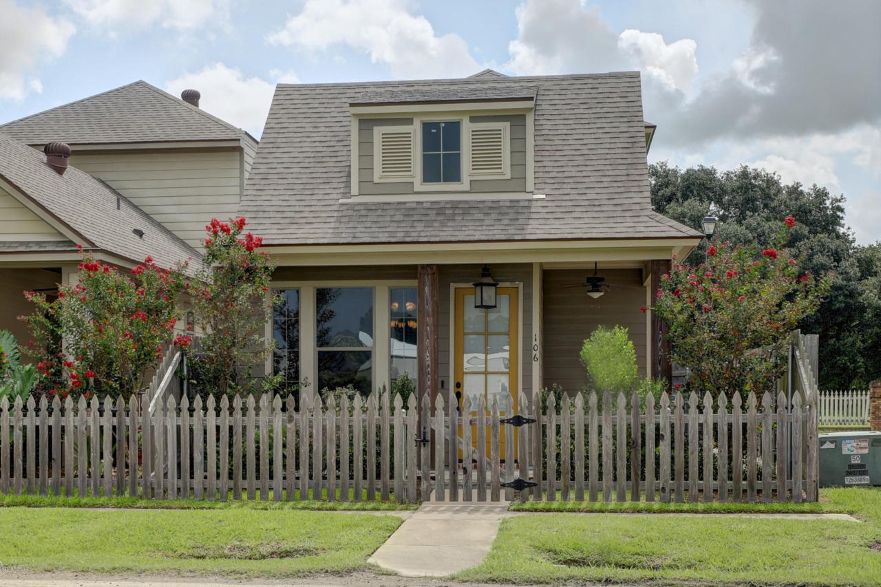 106 Miramar Boulevard - Photo 1