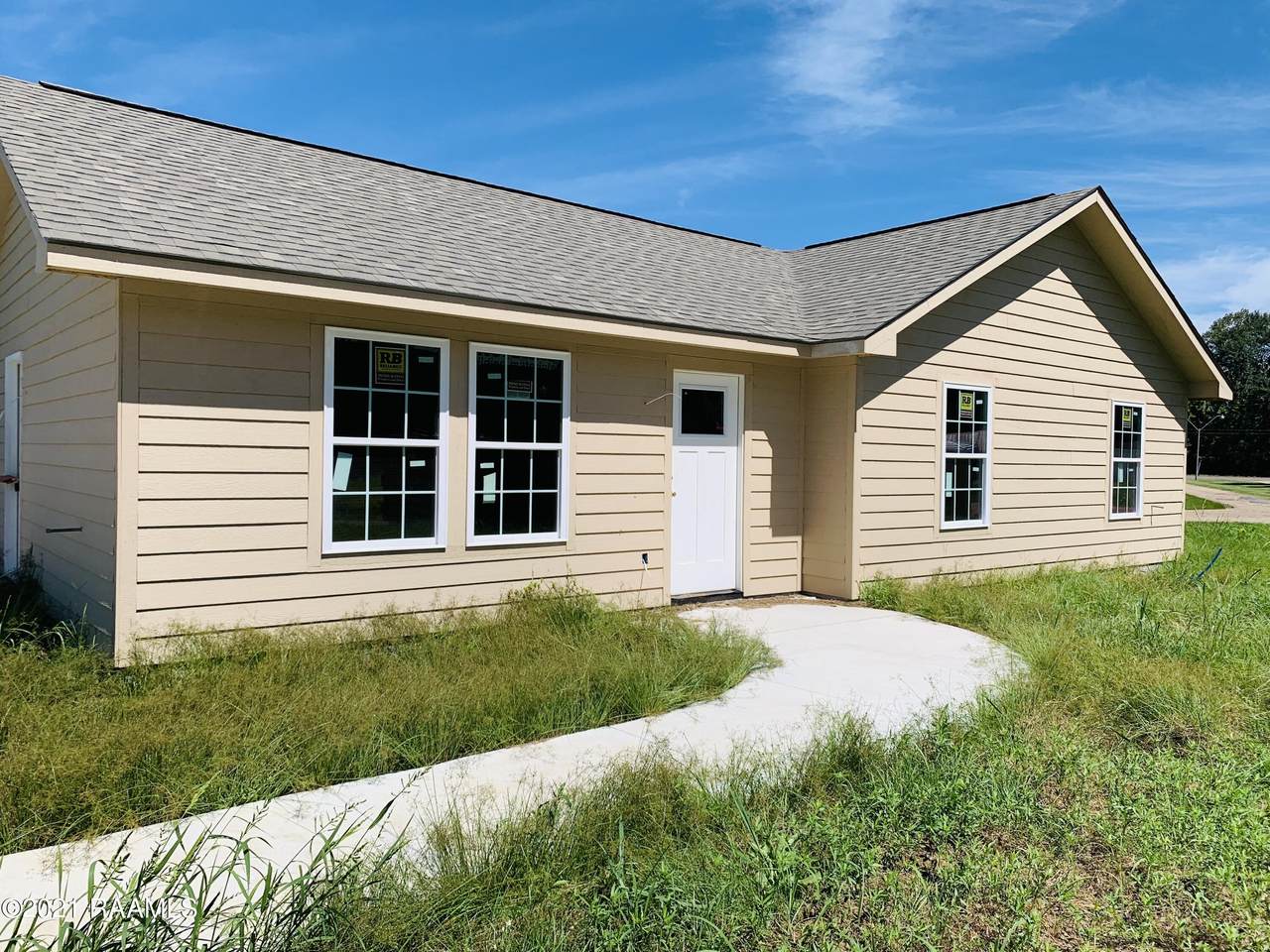 108 Briarwood Drive - Photo 1