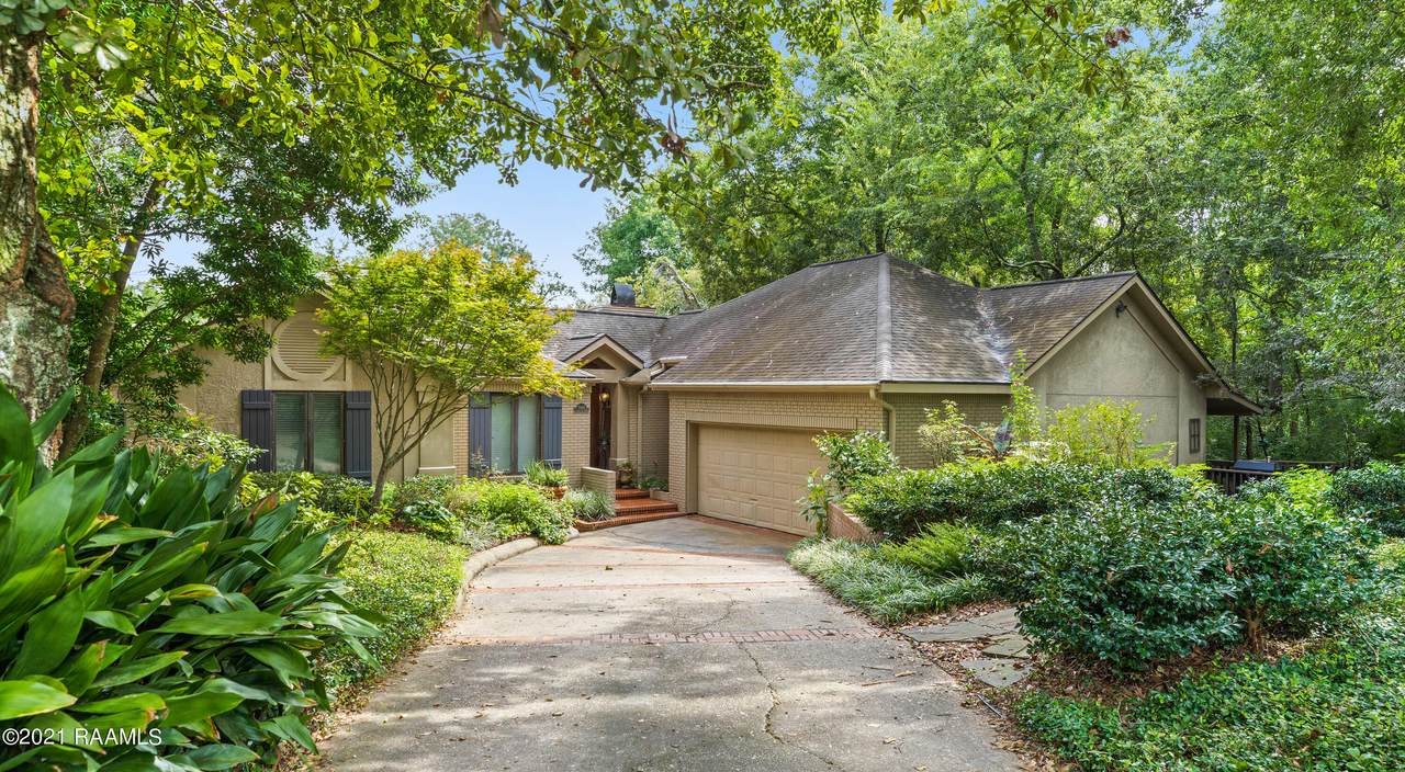 206 Pembroke Lane - Photo 1