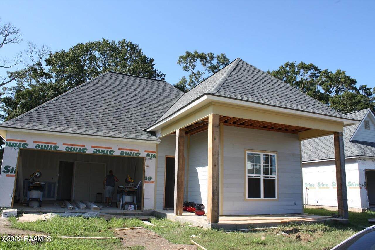 400 Manor House - Photo 1