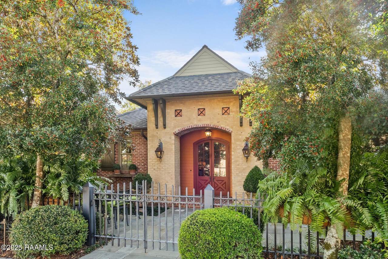 104 Ducharme Court - Photo 1