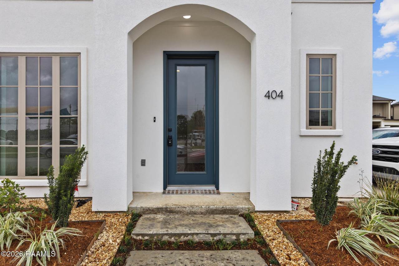805 Broyles Street - Photo 1