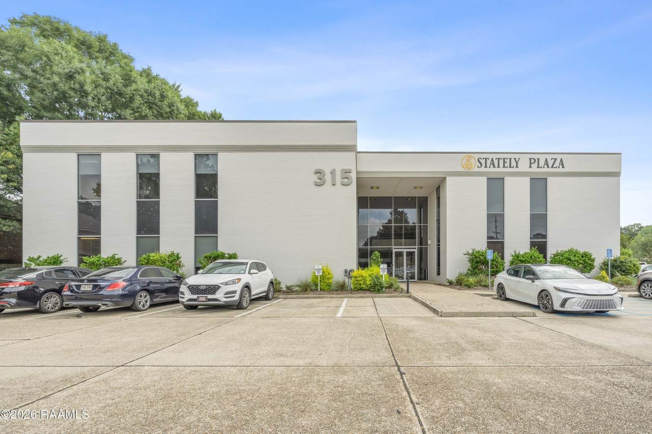 315 College Road - Photo 1