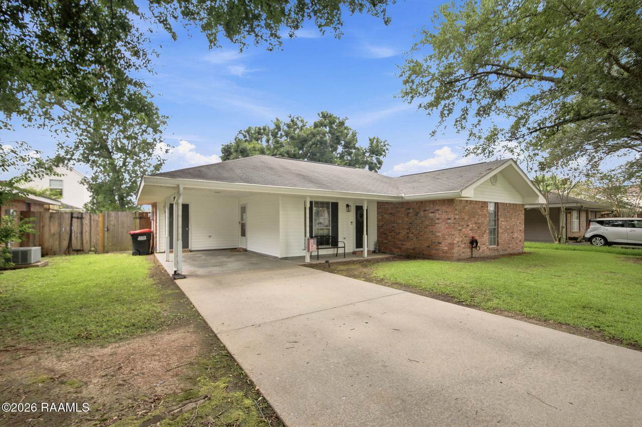 130 Marietta Drive - Photo 1
