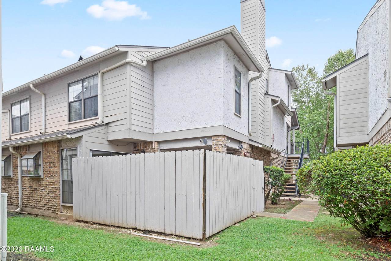 1304 Bayou Parkway - Photo 1