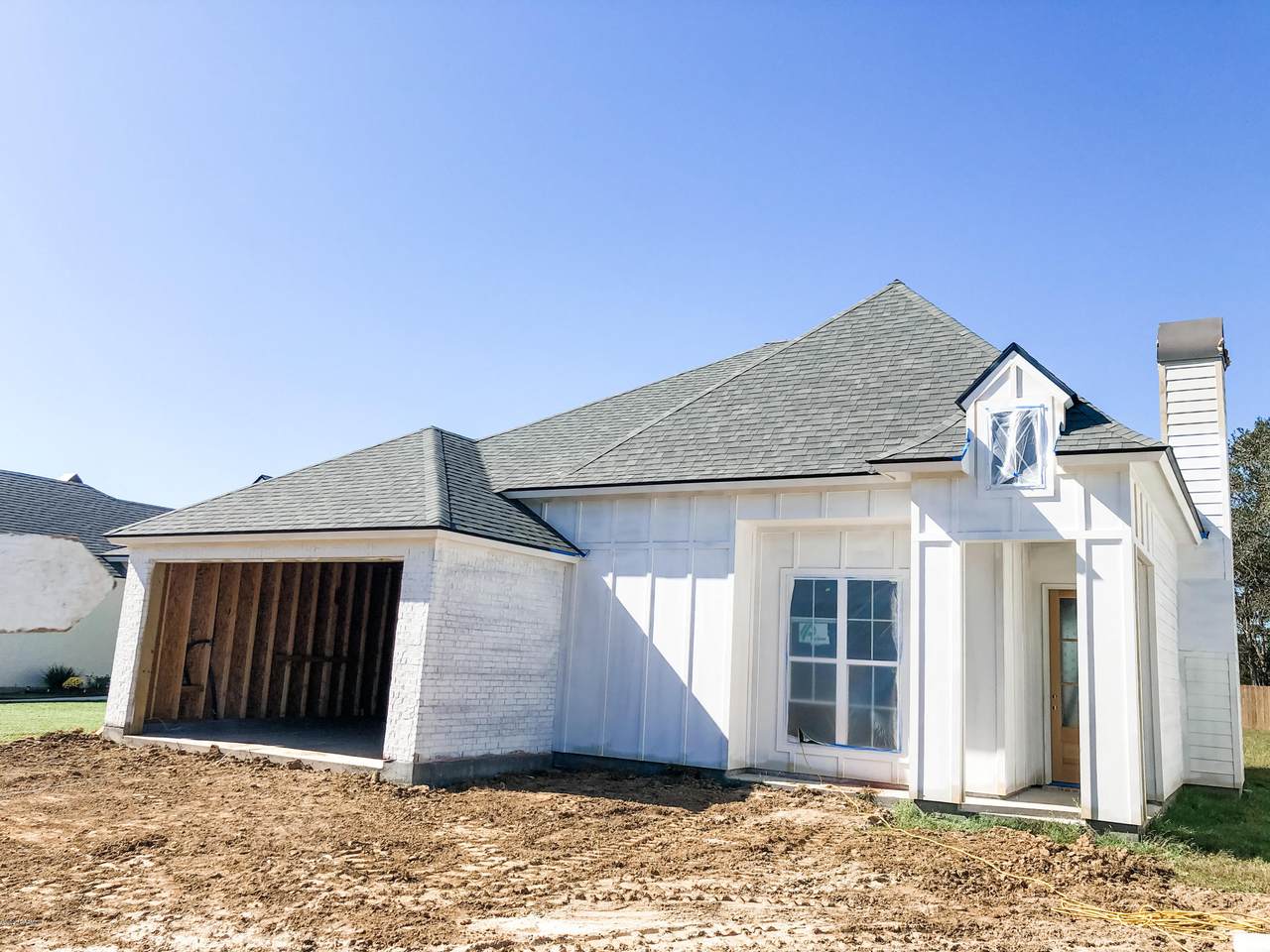 118 San Sebastian Drive - Photo 1