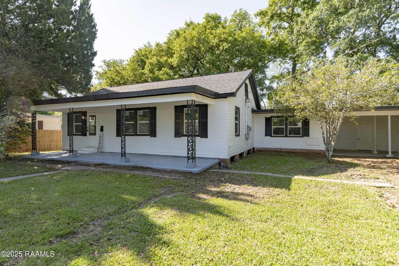 418 Birch Street - Photo 1