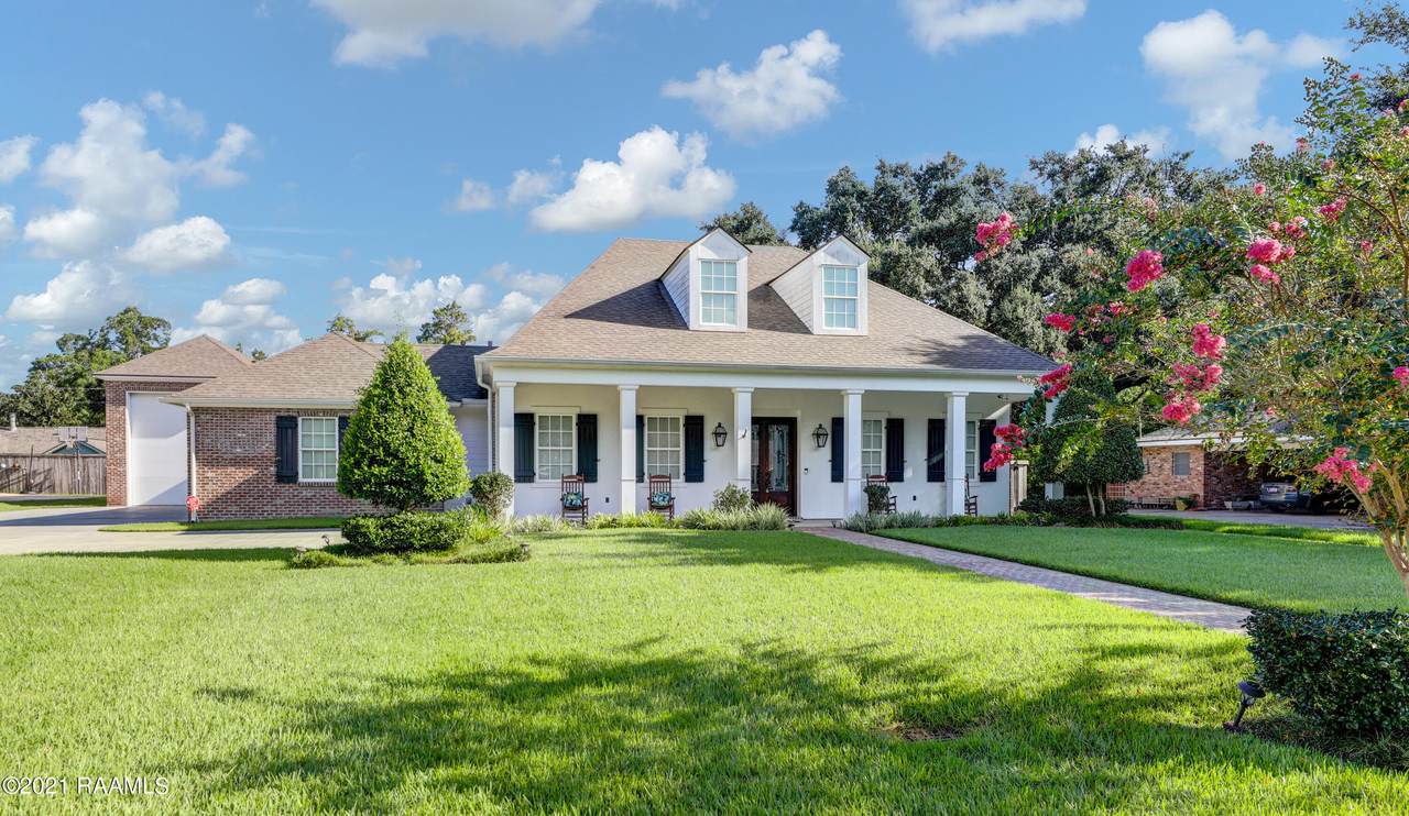 109 Hazelnut Drive - Photo 1