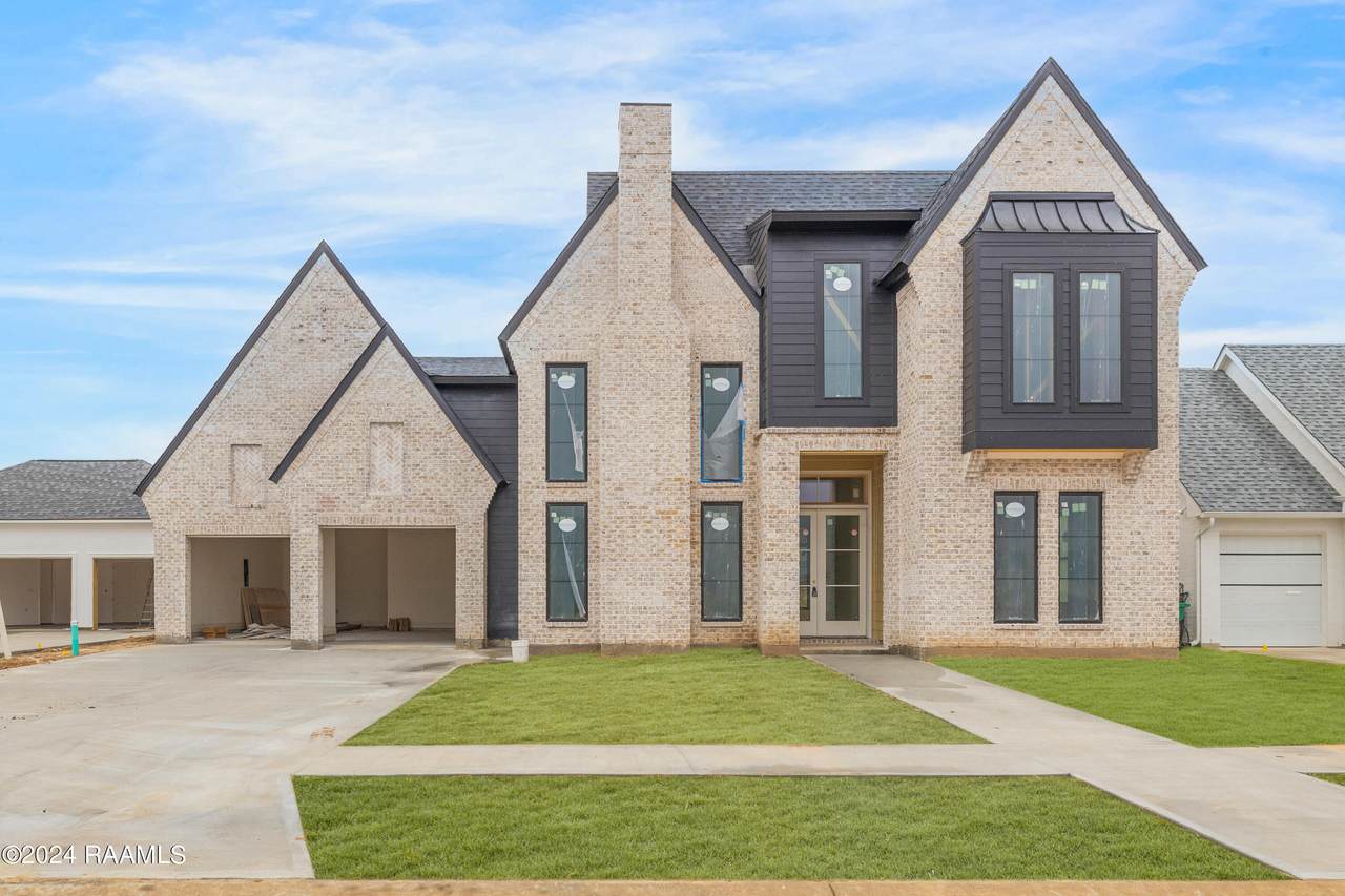 116 Lansing Lane, Broussard, LA 70518 (MLS 23010048) Keaty Real Estate