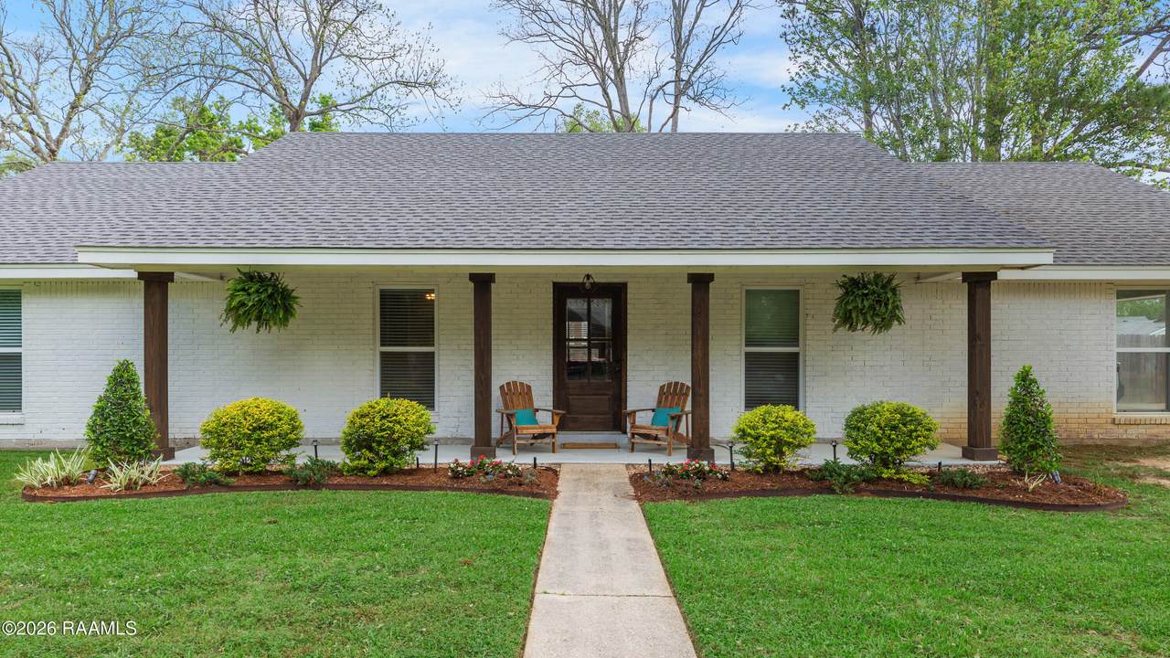 https://bt-photos.global.ssl.fastly.net/acadiana/1280_boomver_4_2500002990-2.jpg